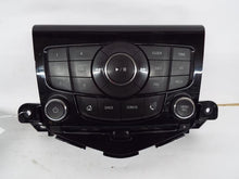 Load image into Gallery viewer, RADIO Chevrolet Cruze 2013 13 2014 14 2015 15 2016 16  AM FM CD - MRK347481
