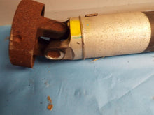 Load image into Gallery viewer, REAR DRIVE SHAFT Commander Grand Cherokee 05 06 07 08 09 10 - MRK362833
