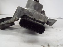 Load image into Gallery viewer, Windshield Wiper Motor Chevrolet Equinox 2008 - MRK363037
