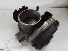 Load image into Gallery viewer, THROTTLE BODY Golf Jetta 1996 96 1997 97 1998 98 - MRK365937
