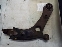 Load image into Gallery viewer, FRONT LOWER CONTROL ARM Kia Sorento 16 17 18 19 20 Right - MRK369136
