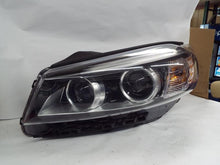 Load image into Gallery viewer, Headlight Lamp Assembly Kia Sorento 2017 - MRK369171

