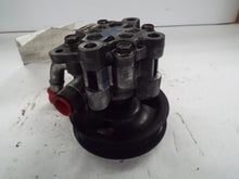 Load image into Gallery viewer, Power Steering Pump  GRAND CHEROKEE 2005 - MRK370423
