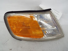 Load image into Gallery viewer, PARKLAMP Honda Accord 1994 94 1995 95 96 97 Right - MRK370450
