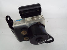 Load image into Gallery viewer, ABS Pump  GRAND CHEROKEE 2005 - MRK372628
