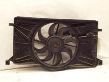 Load image into Gallery viewer, RADIATOR FAN ASSEMBLY Ford Focus 12 13 14 15 16 17 18 - MRK372831
