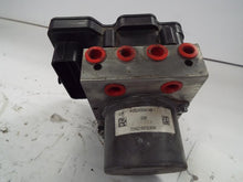 Load image into Gallery viewer, ABS Pump Jeep Cherokee 2017 - MRK375576
