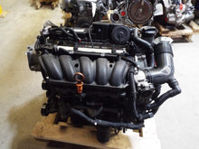 Load image into Gallery viewer, ENGINE Volkswagen Beetle Jetta Rabbit golf 05 06 07 08 09 10 11 2.5L - MRK376252
