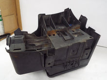 Load image into Gallery viewer, Fuse Box Chevrolet Tahoe 2006 - MRK377877
