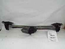 Load image into Gallery viewer, Windshield Wiper Motor Jeep Patriot 2017 - MRK380887
