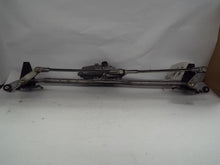 Load image into Gallery viewer, Windshield Wiper Motor Jeep Patriot 2017 - MRK380887
