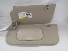 Load image into Gallery viewer, Interior Sun Visors Jeep Patriot 2017 - MRK380903
