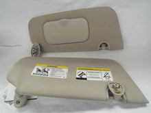 Load image into Gallery viewer, Interior Sun Visors Jeep Patriot 2017 - MRK380903
