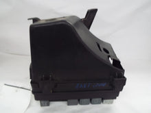 Load image into Gallery viewer, Fuse Box Buick Lesabre 2001 - MRK382271
