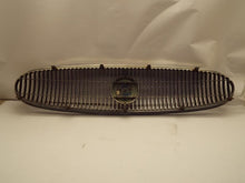 Load image into Gallery viewer, Grille Buick Lesabre 2001 - MRK382278
