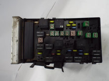 Load image into Gallery viewer, Fuse Box Dodge Caravan 2005 - MRK404845
