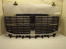 Load image into Gallery viewer, Grille Dodge Durango 2008 - MRK405532
