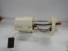 Load image into Gallery viewer, Fuel Pump Dodge Durango 2008 - MRK405867

