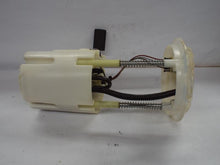 Load image into Gallery viewer, Fuel Pump Dodge Durango 2008 - MRK405867
