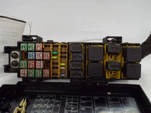 Load image into Gallery viewer, Fuse Box Jeep Liberty 2005 - MRK407215
