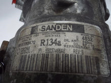 Load image into Gallery viewer, AC A/C AIR CONDITIONING COMPRESSOR Jeep Liberty 02 03 04 05 - MRK407218
