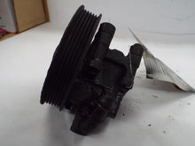 Load image into Gallery viewer, Power Steering Pump  FORD F150 PICKUP 2007 - MRK407349

