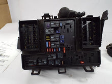 Load image into Gallery viewer, Fuse Box Lincoln MKZ 2013 - MRK408474

