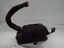Load image into Gallery viewer, Fuse Box Ford Explorer 2008 - MRK411728
