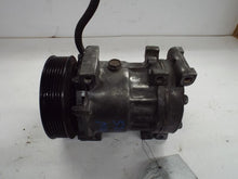 Load image into Gallery viewer, AC A/C AIR CONDITIONING COMPRESSOR Dodge Durango 98 99 00 01 - MRK412283
