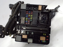 Load image into Gallery viewer, FUSE BOX Hyundai Sonata Sonata Hybrid 2015 15 - MRK416755
