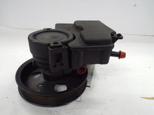 Load image into Gallery viewer, Power Steering Pump Buick Lesabre 2000 - MRK421521
