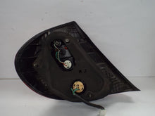 Load image into Gallery viewer, TAIL LIGHT LAMP ASSEMBLY Camry 2002 02 2003 03 2004 04 Right - MRK421867
