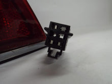 Load image into Gallery viewer, Tail Lamp Light Buick Lesabre 2002 - MRK422351
