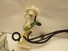 Load image into Gallery viewer, FUEL PUMP BMW X5 2007 07 2008 08 2009 09 2010 10 - MRK423680

