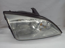 Load image into Gallery viewer, HEADLIGHT LAMP ASSEMBLY Ford Focus 2005 05 2006 06 2007 07 Right - MRK432886
