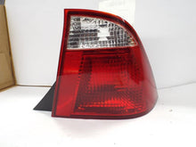 Load image into Gallery viewer, TAIL LIGHT LAMP ASSEMBLY Ford Focus 2005 05 2006 06 2007 07 Right - MRK432890
