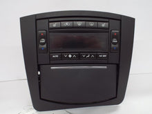 Load image into Gallery viewer, Temperature Controls Cadillac SRX 2005 - MRK433027

