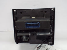 Load image into Gallery viewer, Temperature Controls Cadillac SRX 2005 - MRK433027
