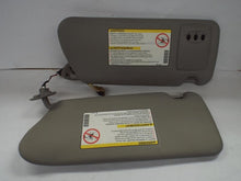 Load image into Gallery viewer, Interior Sun Visors Cadillac SRX 2005 - MRK433032
