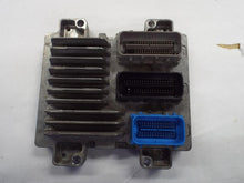 Load image into Gallery viewer, ECU ECM COMPUTER ELR Cruze Silverado 2500 Pickup Silverado 3500 11-16 - MRK441954
