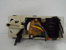 Load image into Gallery viewer, Temperature Controls Jeep Cherokee 1997 - MRK442084
