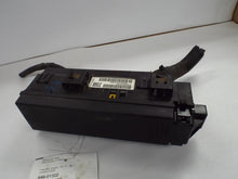 Load image into Gallery viewer, Fuse Box Jeep Wrangler 2006 - MRK442368
