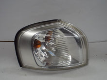 Load image into Gallery viewer, PARKLAMP Volvo S80 1999 99 2000 00 2001 01 2002 02 030 4 05 06 Right - MRK442528
