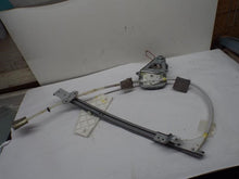 Load image into Gallery viewer, FRONT WINDOW REGULATOR Jeep Liberty 2002 02 2003 03 04 05 06 Right - MRK442914
