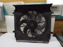 Load image into Gallery viewer, RADIATOR FAN ASSEMBLY Liberty 2004 04 2005 05 3.7L - MRK442925
