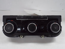 Load image into Gallery viewer, TEMPERATURE CONTROLS Golf Tiguan 2012 12 2013 13 2014 14 - MRK443380
