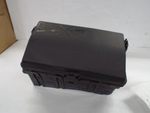 Load image into Gallery viewer, Fuse Box Chevrolet Cruze 2016 - MRK443459
