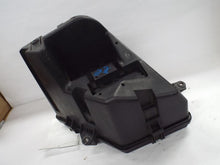 Load image into Gallery viewer, Fuse Box Cadillac CTS 2006 - MRK443691
