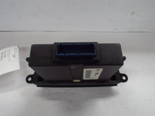 Load image into Gallery viewer, TEMPERATURE CONTROLS Cadillac CTS 2005 05 2006 06 - MRK443692

