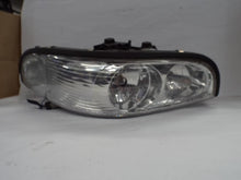 Load image into Gallery viewer, HEADLIGHT LAMP ASSEMBLY Buick Park Avenue 1997-2005 Right - MRK443698
